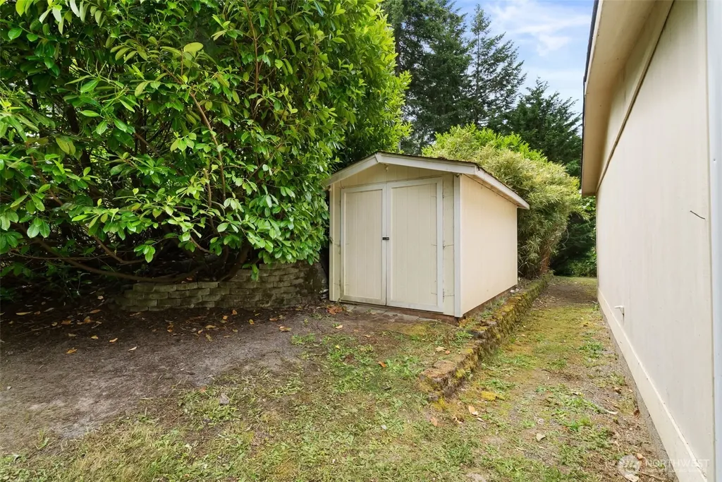 37413 34th Avenue S Roy WA 98580