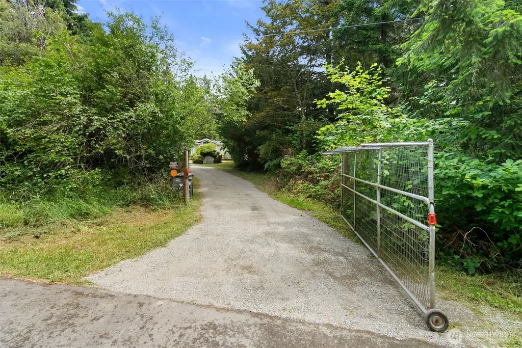 37413 34th Avenue S Roy WA 98580