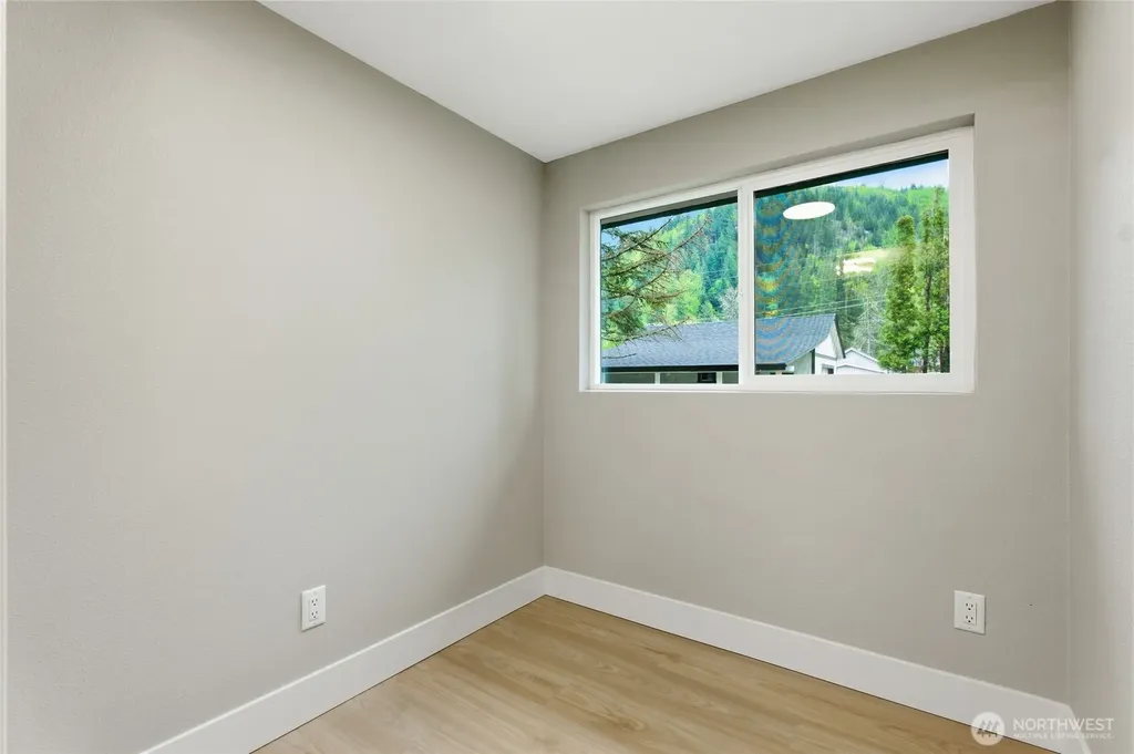 35224 312th Way SE Enumclaw WA 98022