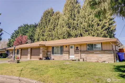 2023 14th Avenue NW Puyallup WA 98371