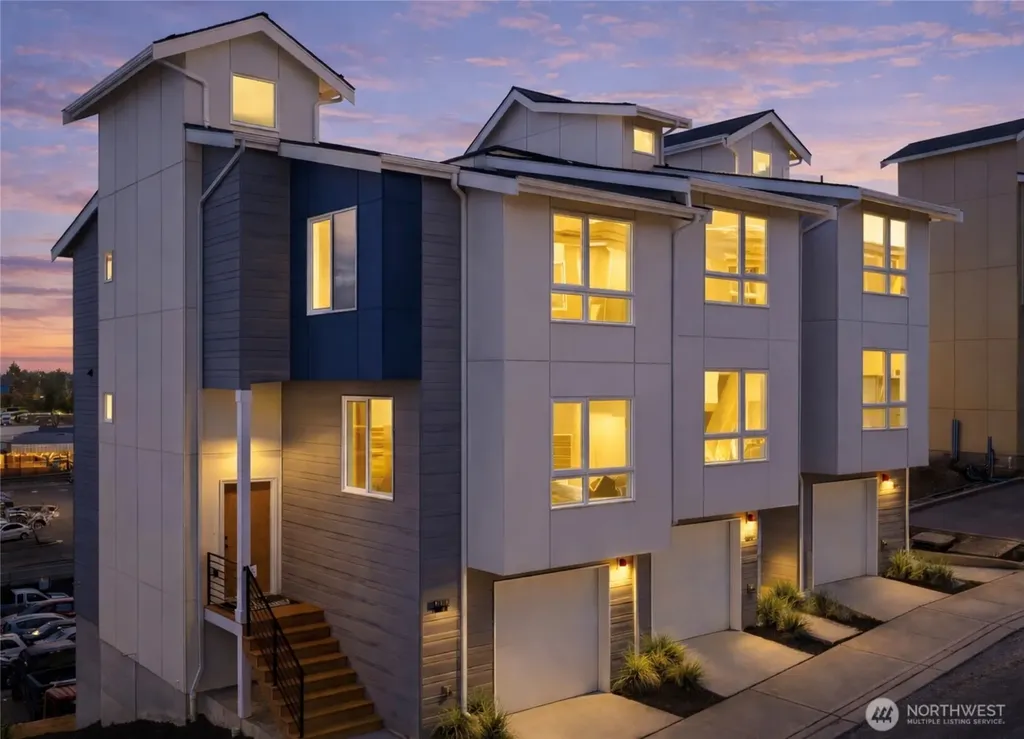 12012 17th Place S Burien WA 98168