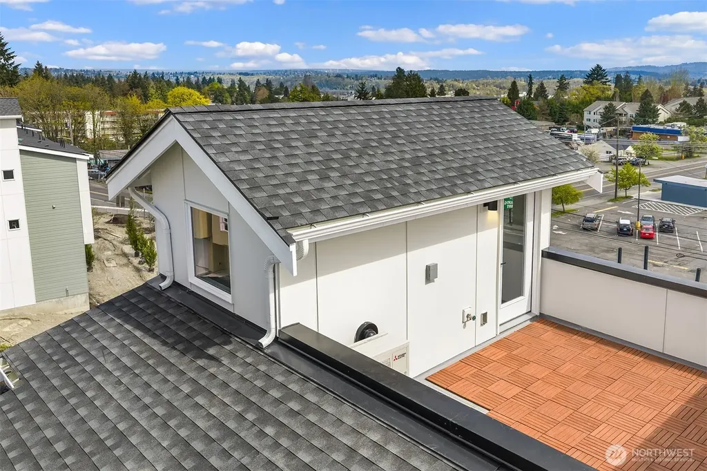 12012 17th Place S Burien WA 98168
