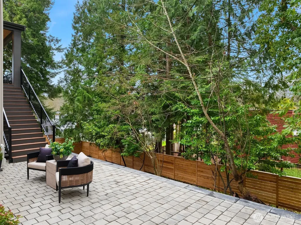 1706 111th Avenue NE Bellevue WA 98004