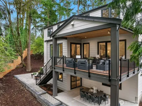 1706 111th Avenue NE Bellevue WA 98004