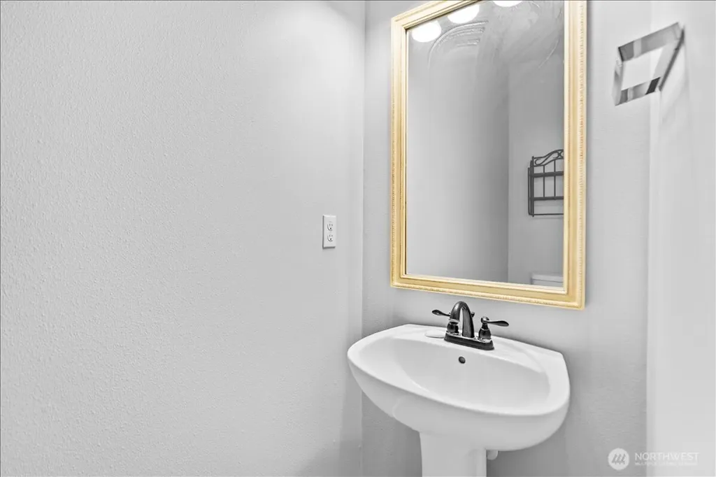 17817 36th Avenue E Tacoma WA 98446