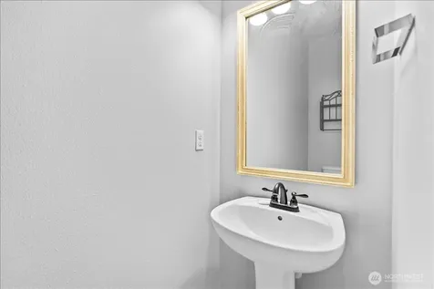 17817 36th Avenue E Tacoma WA 98446