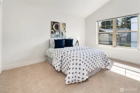 41 W Etruria Street Seattle WA 98119