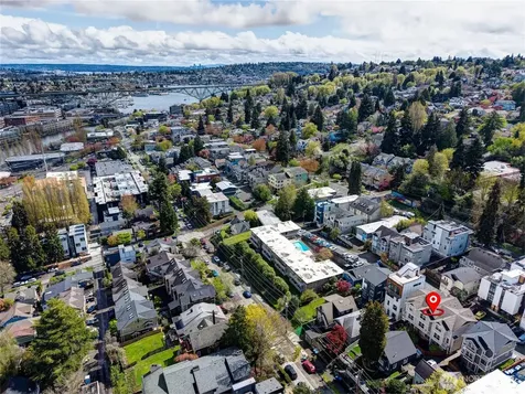 41 W Etruria Street Seattle WA 98119