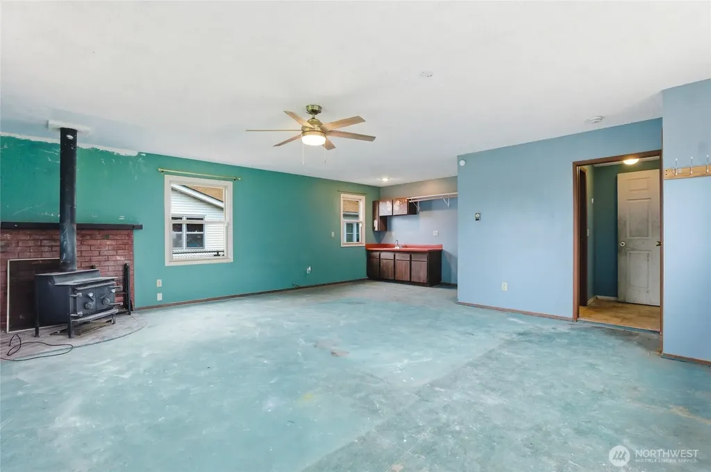 7316 166th Avenue E Sumner WA 98390