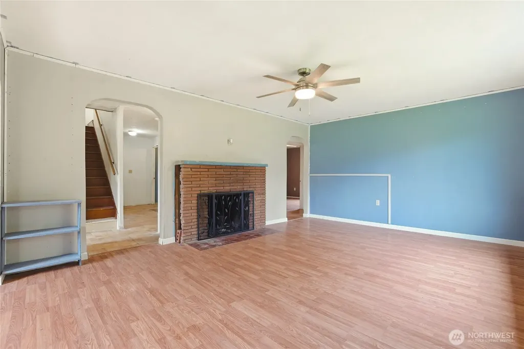 7316 166th Avenue E Sumner WA 98390