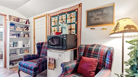 767 Bill Shaw Road Pateros WA 98846