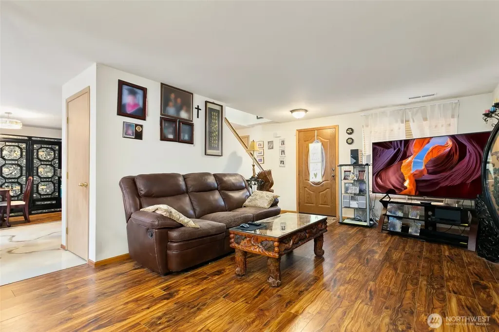 20121 12th Avenue E Spanaway WA 98387