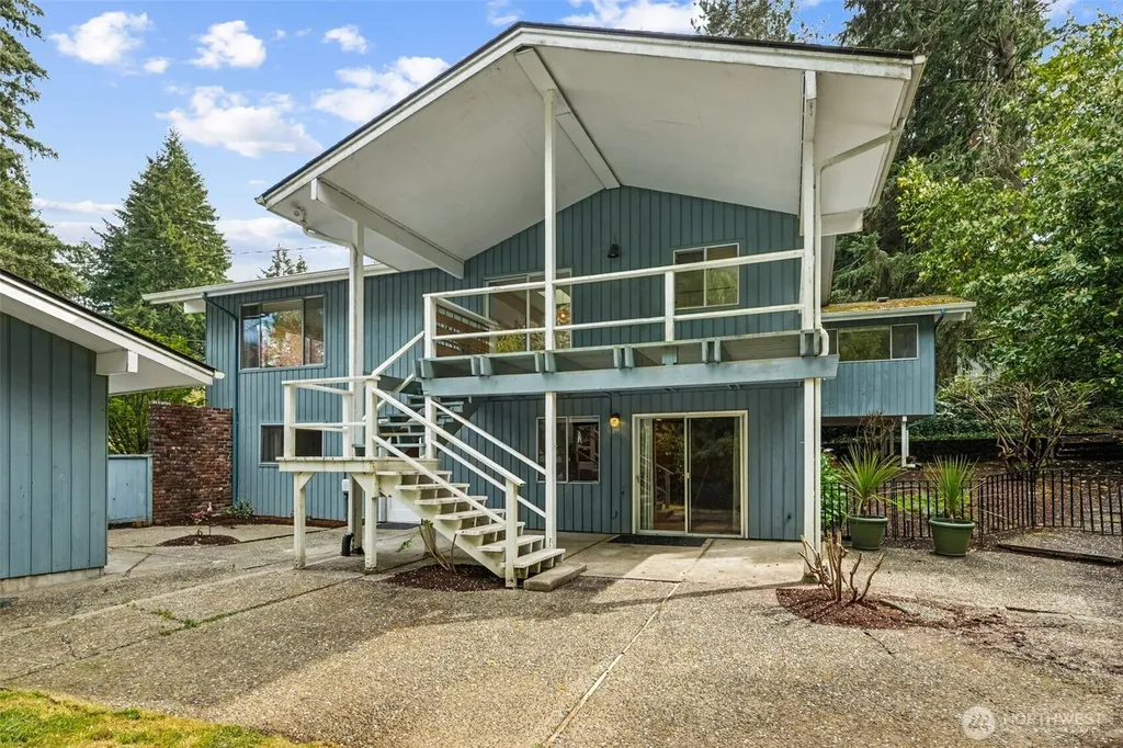 1828 Lakewood Circle SE Olympia WA 98501