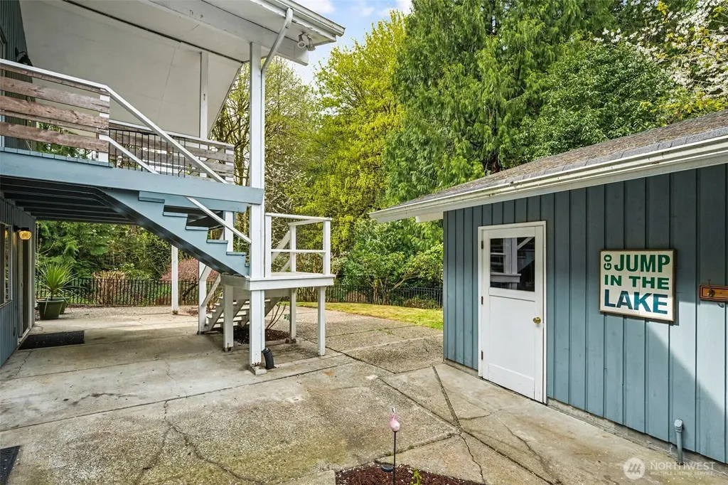 1828 Lakewood Circle SE Olympia WA 98501