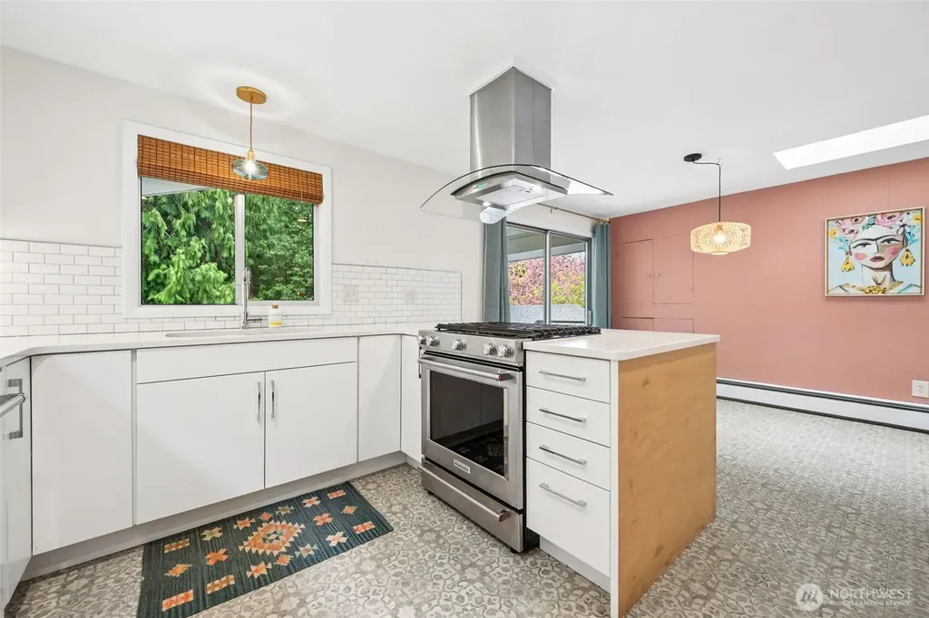 1828 Lakewood Circle SE Olympia WA 98501