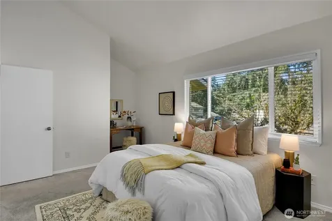 14777 NE 51st Street Bellevue WA 98007