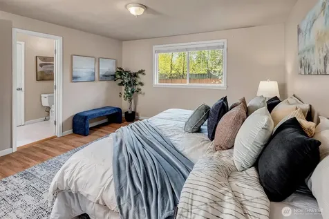 1118 207th Place SE Bothell WA 98012