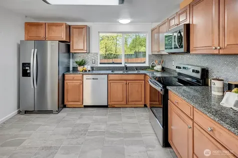 1118 207th Place SE Bothell WA 98012
