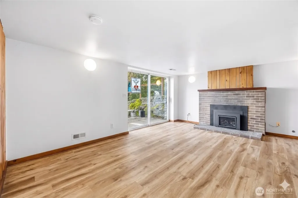 225 S State Street Bellingham WA 98225
