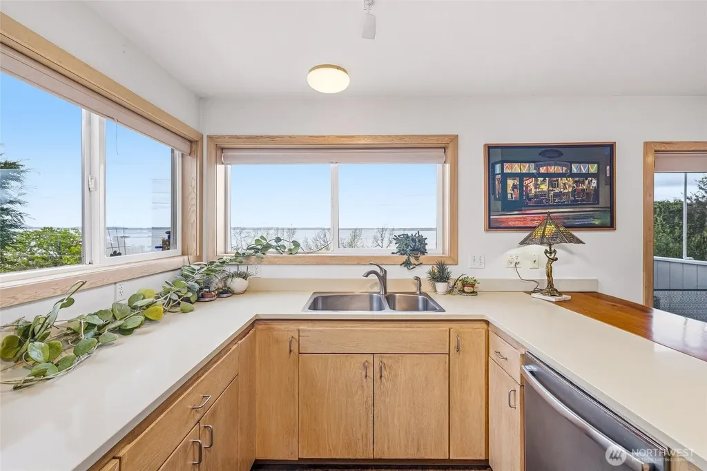 225 S State Street Bellingham WA 98225