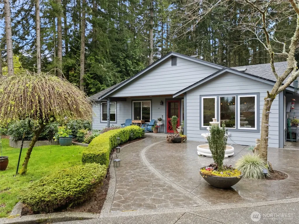 20623 Mainland View Place NE Suquamish WA 98392