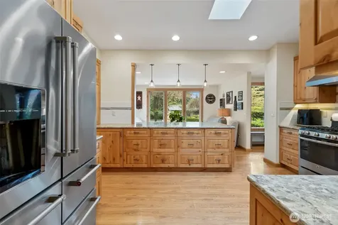 20623 Mainland View Place NE Suquamish WA 98392