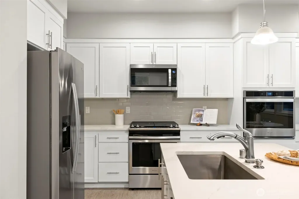 18901 12th Place W Lynnwood WA 98036