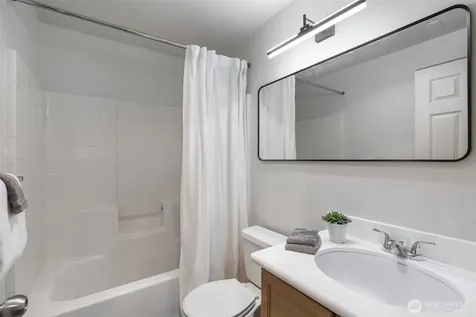 6106 202nd Street SW Lynnwood WA 98036