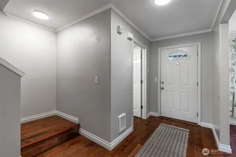 6106 202nd Street SW Lynnwood WA 98036