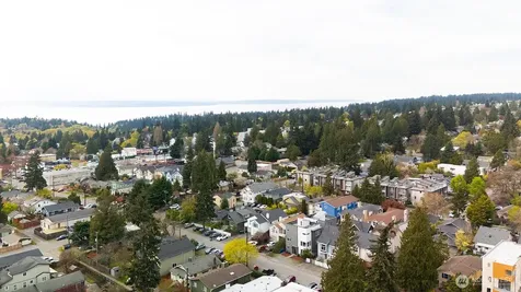 522 N 104th Street Seattle WA 98133