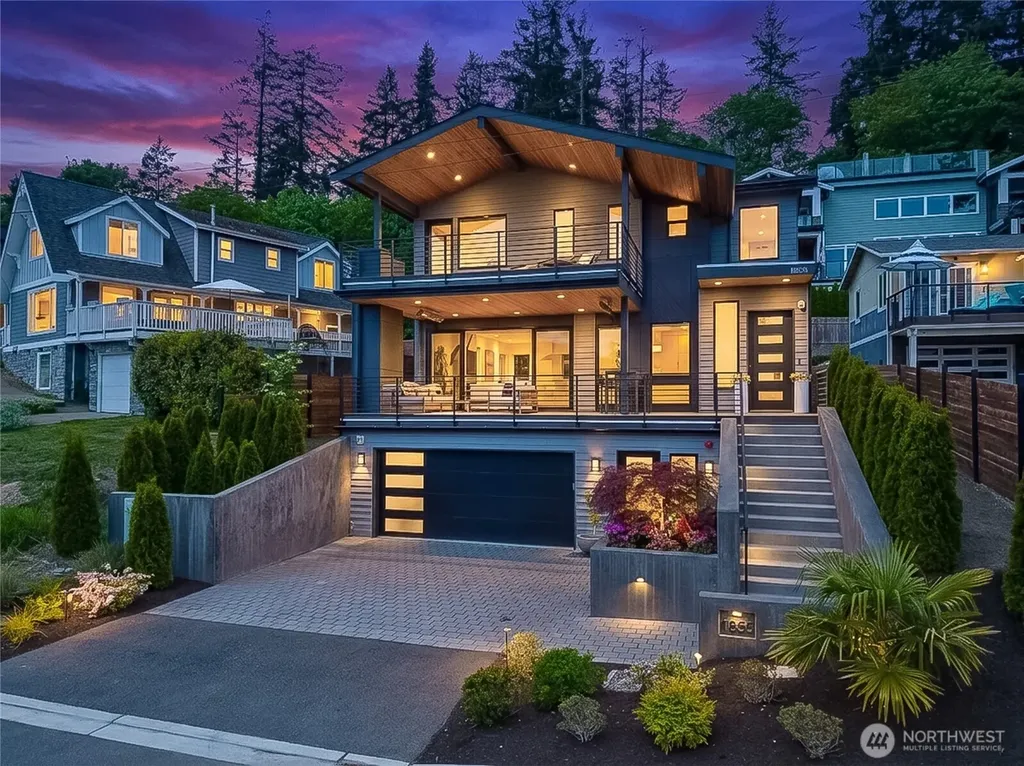 11855 89th Place NE Kirkland WA 98034
