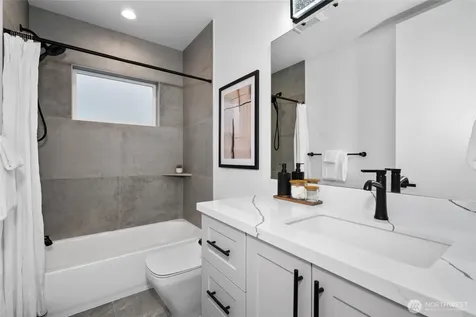 11855 89th Place NE Kirkland WA 98034