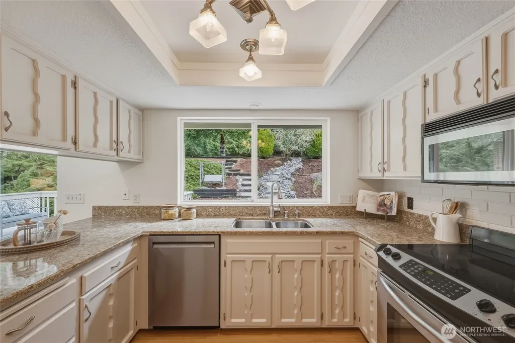 2066 Jefferson Avenue Bellingham WA 98229
