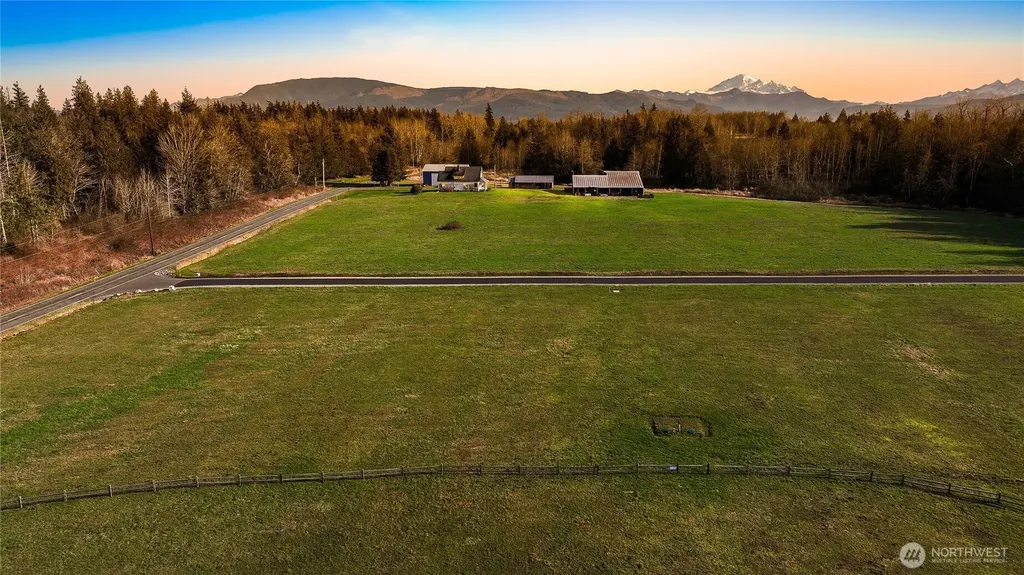1379 Ten Mile Road Everson WA 98247