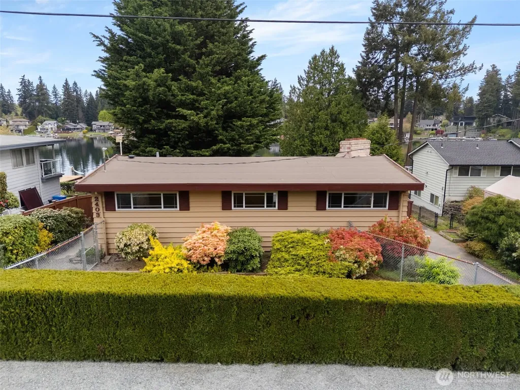 2403 185th Avenue E Lake Tapps WA 98391