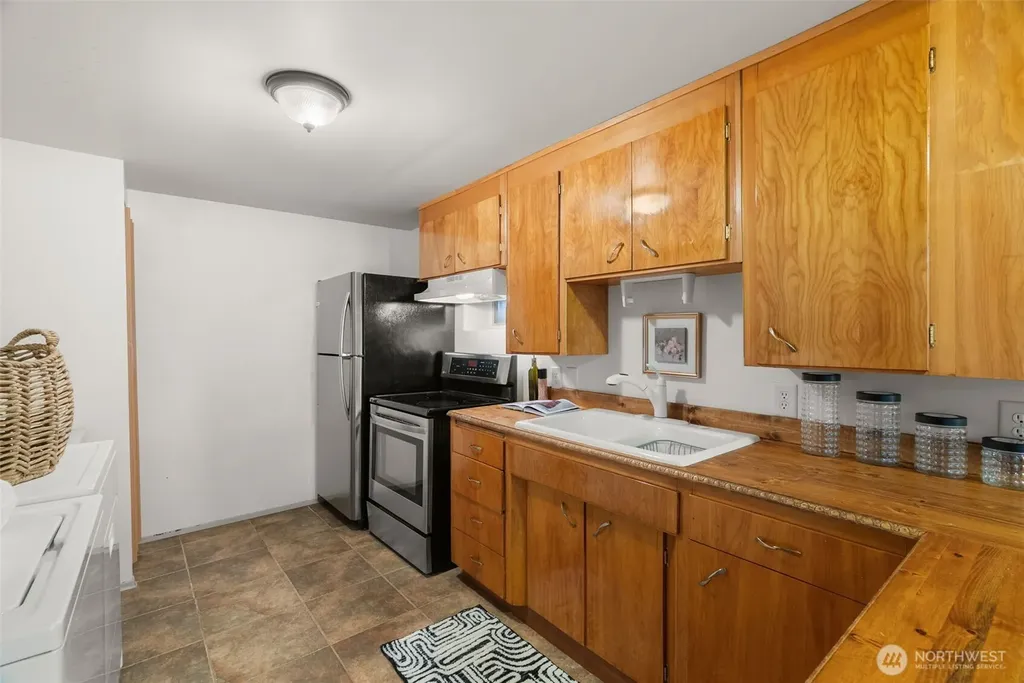 2403 185th Avenue E Lake Tapps WA 98391