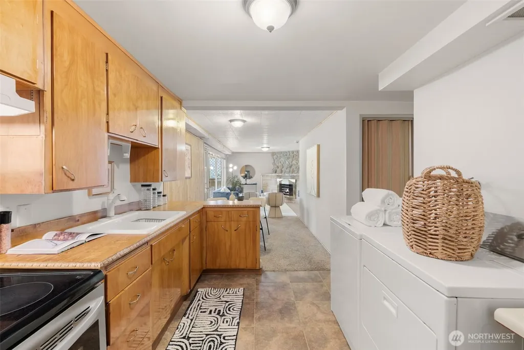 2403 185th Avenue E Lake Tapps WA 98391