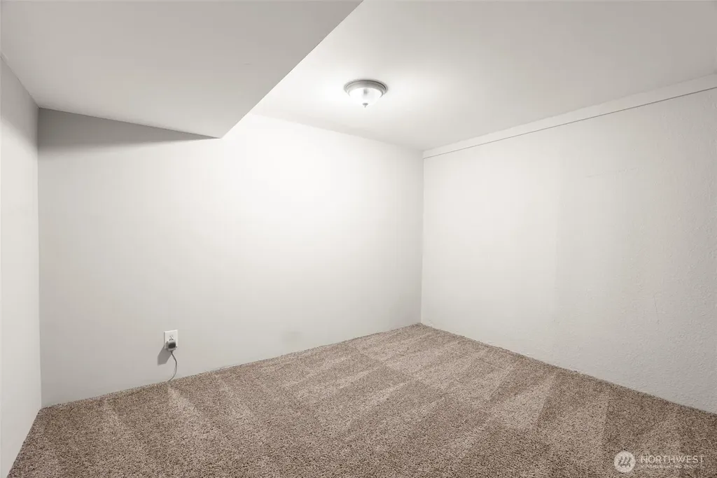 2403 185th Avenue E Lake Tapps WA 98391