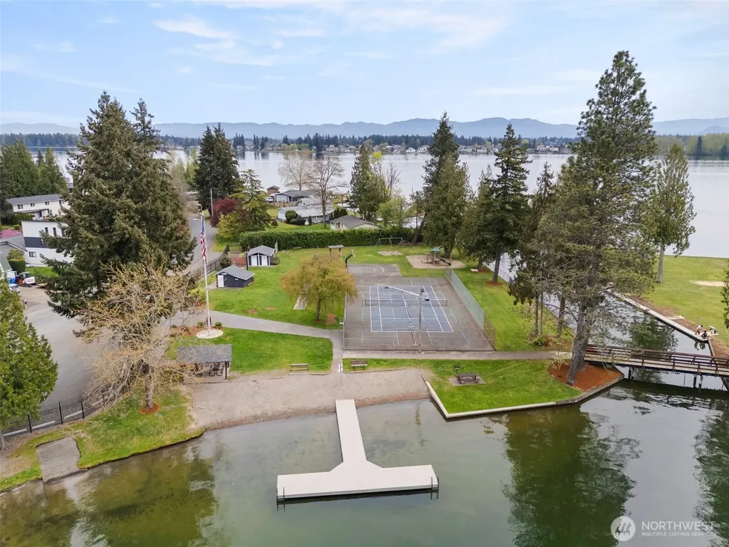 2403 185th Avenue E Lake Tapps WA 98391