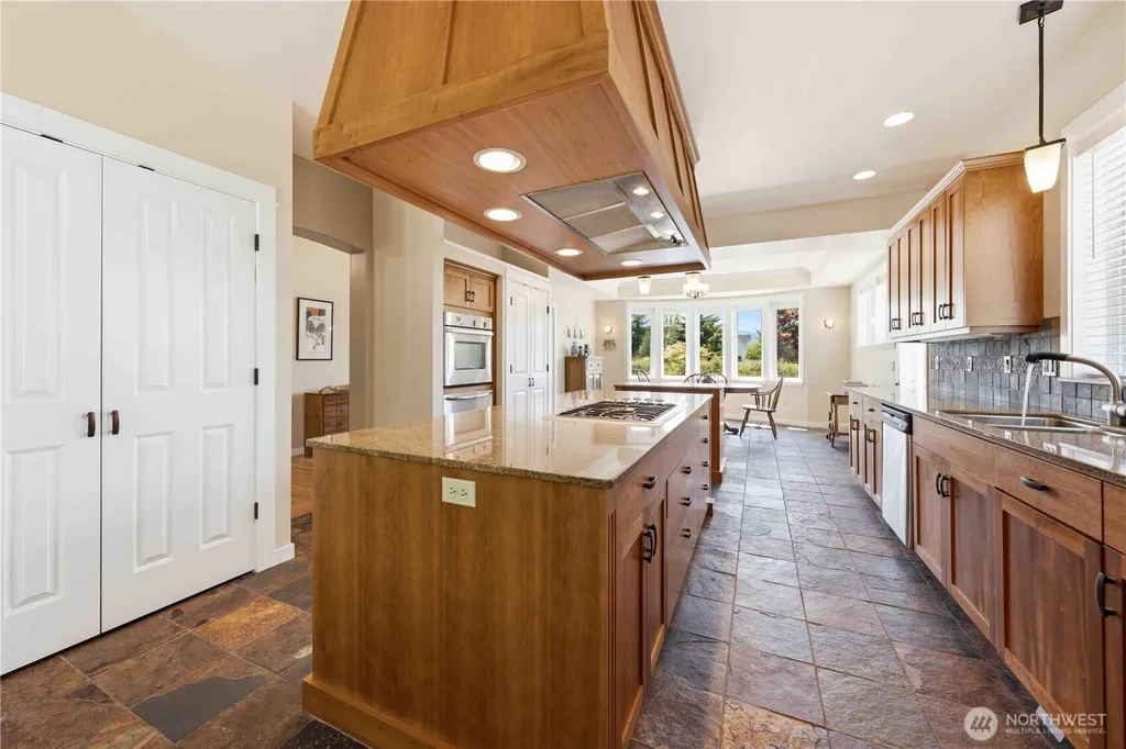 811 Medsker Road Sequim WA 98382
