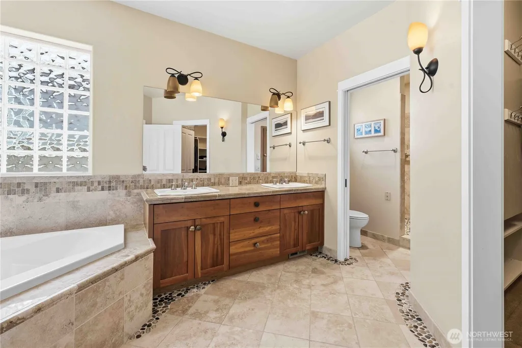 811 Medsker Road Sequim WA 98382