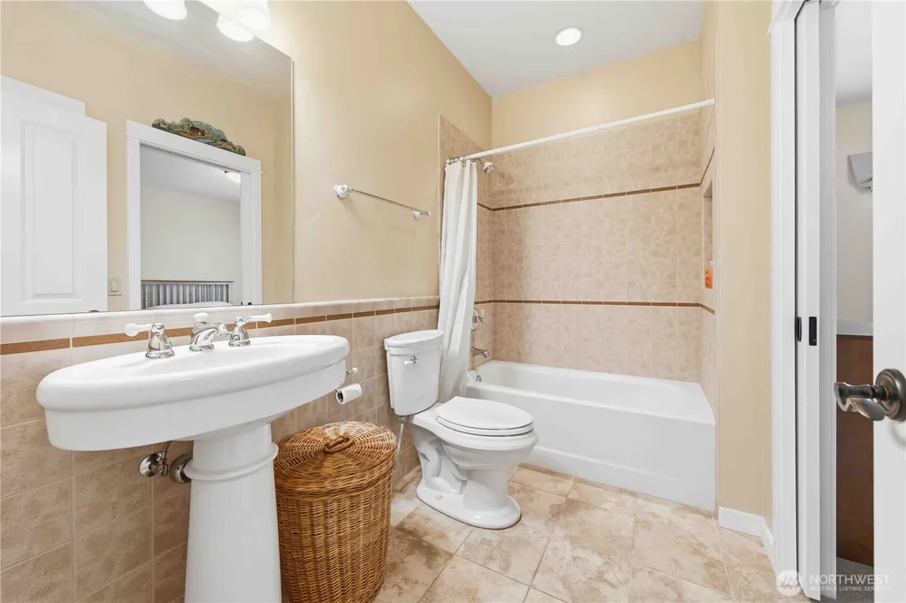 811 Medsker Road Sequim WA 98382