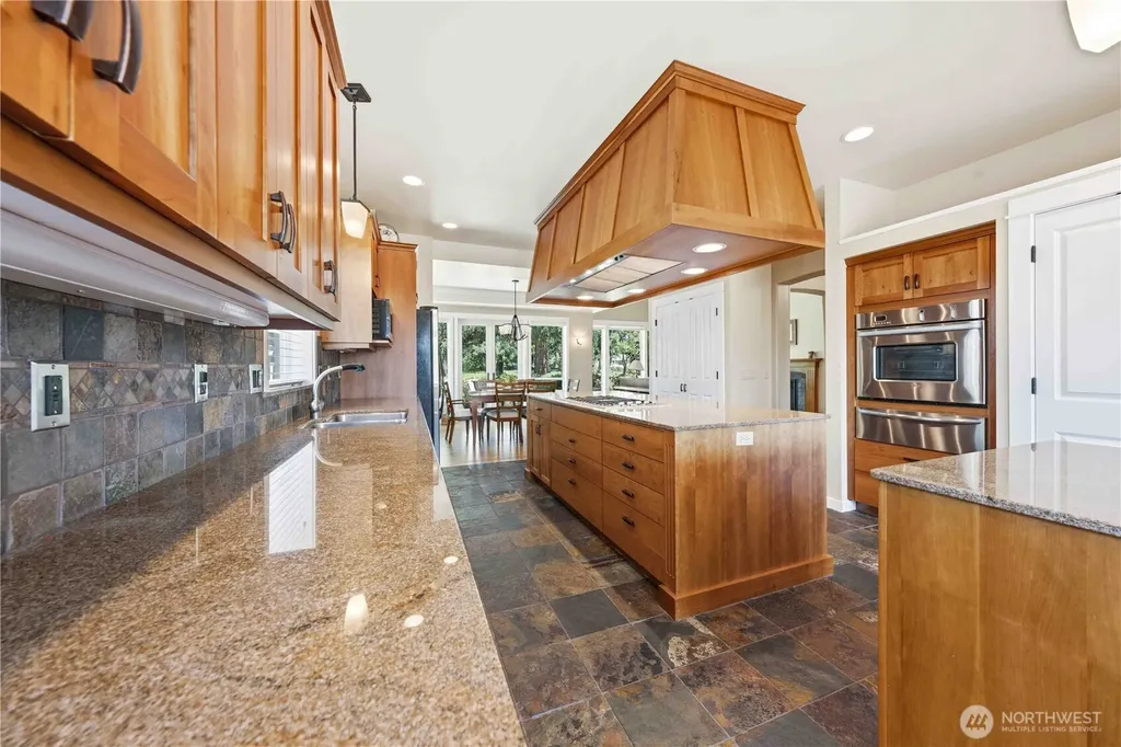 811 Medsker Road Sequim WA 98382