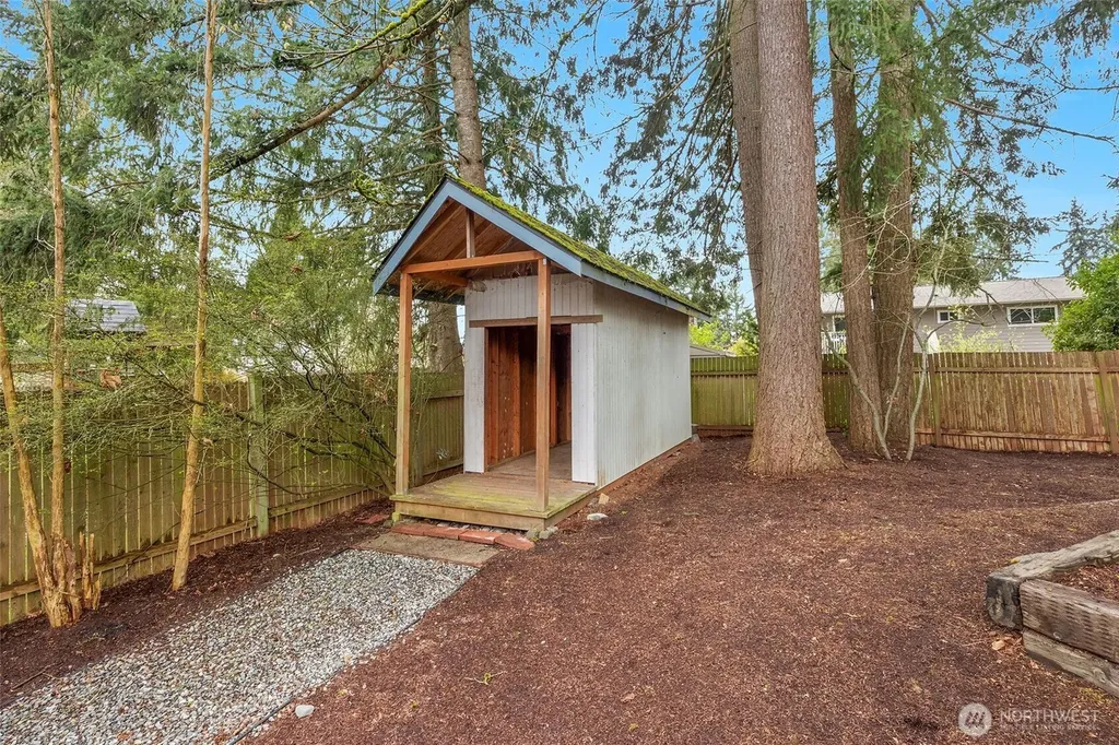 17414 Brook Boulevard Bothell WA 98021