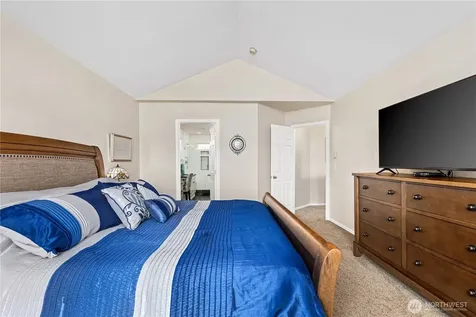 10019 SE 244th Court Kent WA 98030
