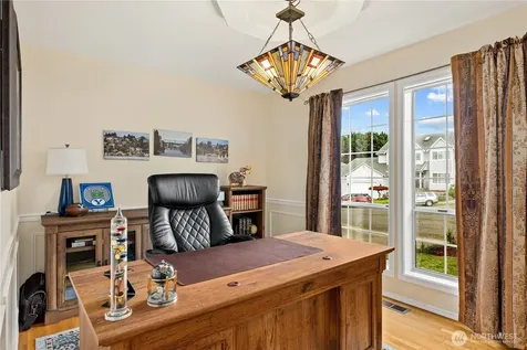 10019 SE 244th Court Kent WA 98030