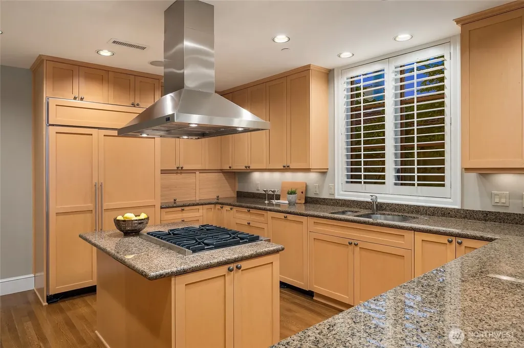 2061 43rd Avenue E Seattle WA 98112