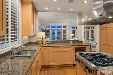 2061 43rd Avenue E Seattle WA 98112
