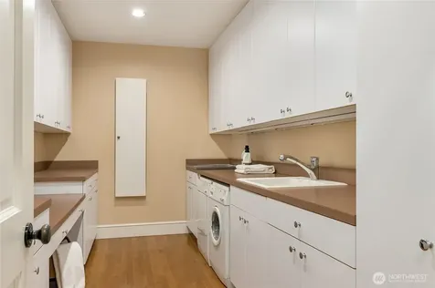 2061 43rd Avenue E Seattle WA 98112