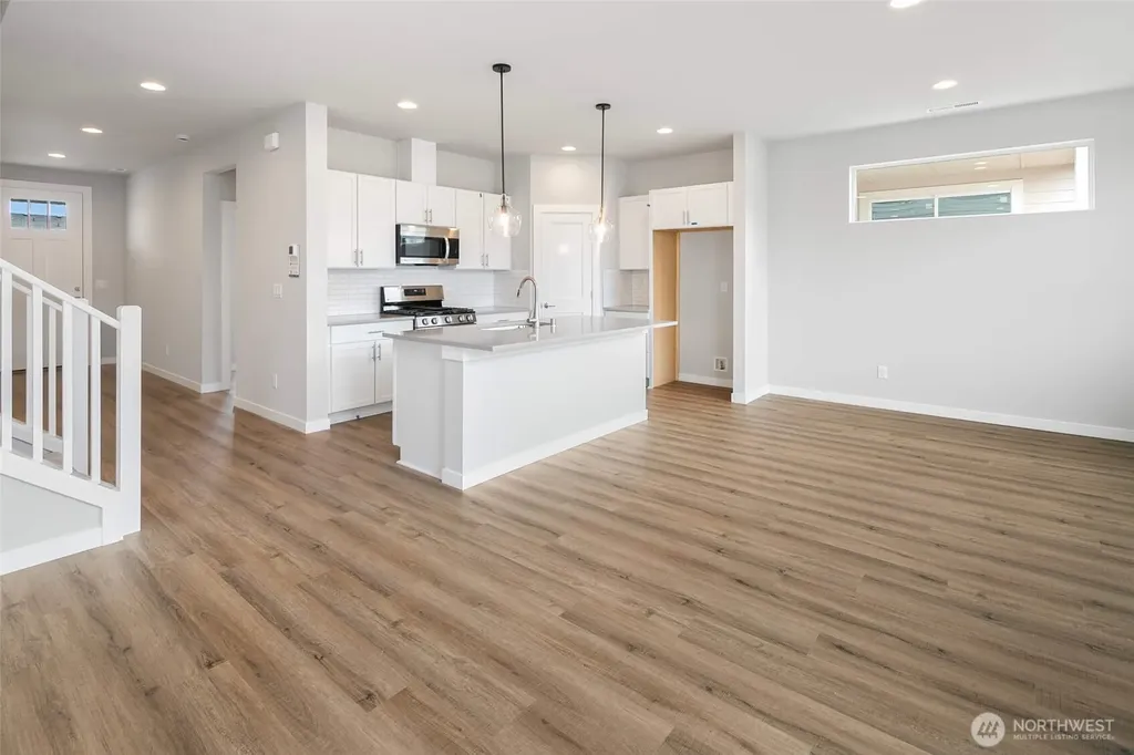 562 SW 97th Street Seattle WA 98106
